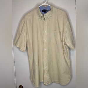 Tommy Hilfiger men’s button down shirt